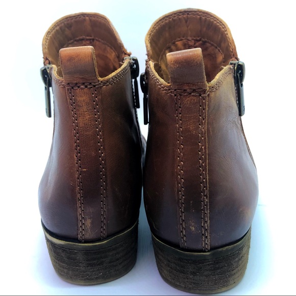 Women's Lucky Brand Basel Bootie size 7.5M - Picture 2 of 8
